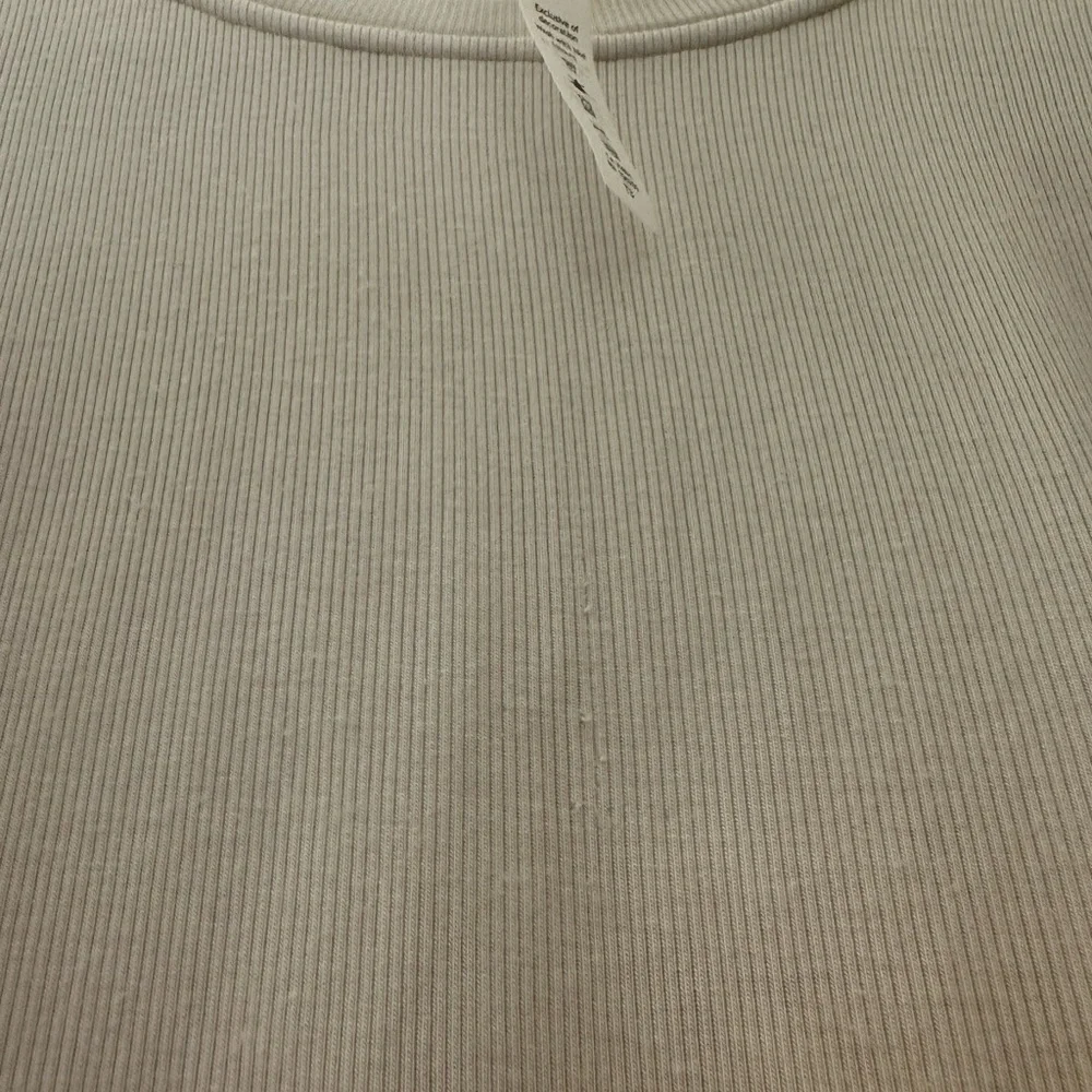 Lululemon sz top - Picture 4 of 6